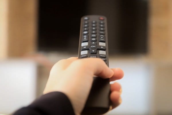 power on digital signage screens